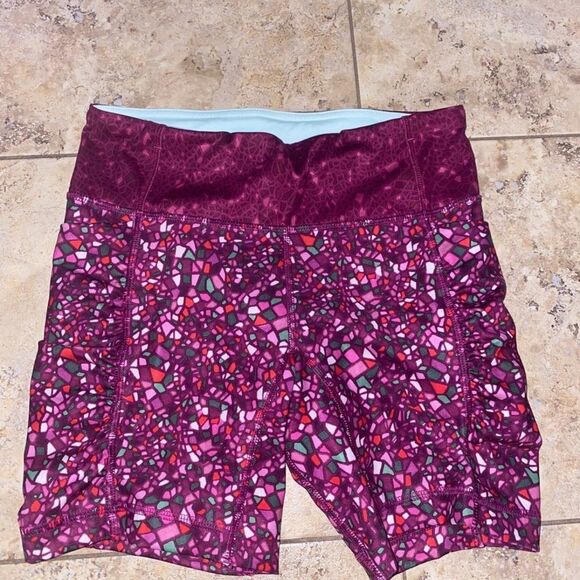 Lululemon Speed Track Short Paradise Camo Multi / Paradise Geo Regal Plum Multi - Picture 1 of 4